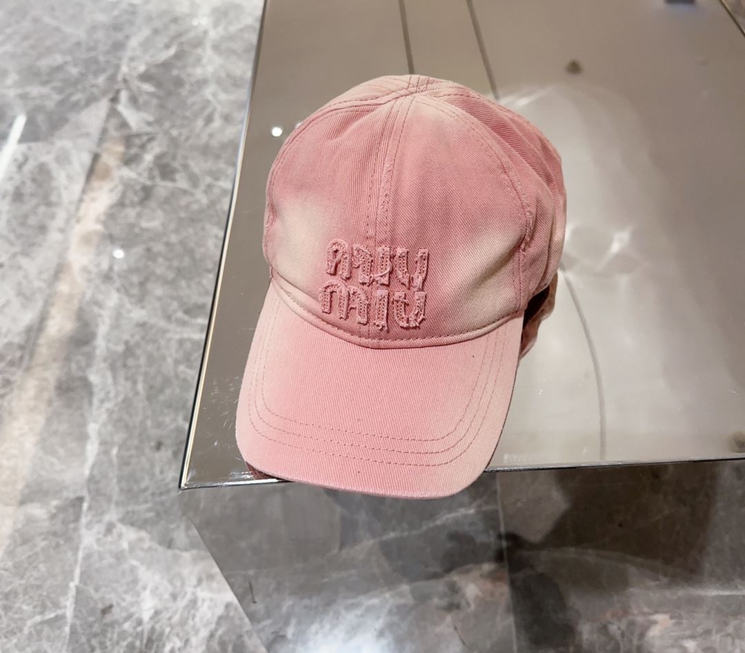 Miu Miu Caps